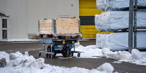cart-in-snow